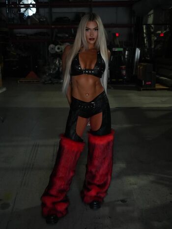 Full leaked Izzi dame private photo