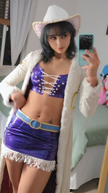 Full leaked Izziibel private photo