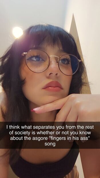 Full leaked Izziibel private photo