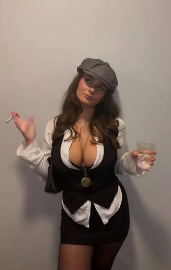 Full leaked Izzy davies page private photo