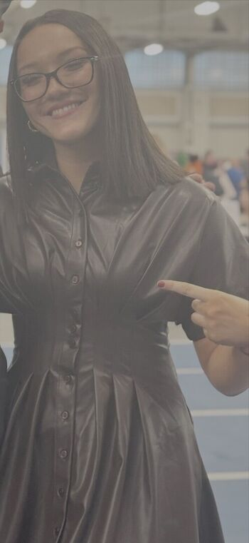 Izzy Moreno / ItsIzzyMania