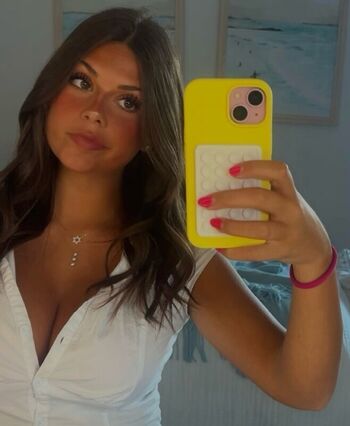 Full leaked Izzy tuchman private photo