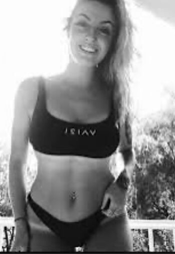 Full leaked Izzyfawley private photo