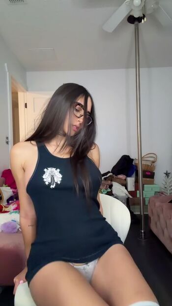 Full leaked Izzygreen private photo