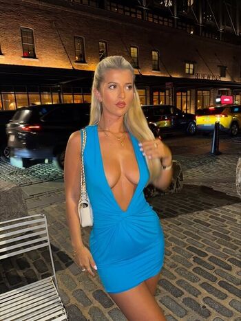 Full leaked Izzytaffs private photo
