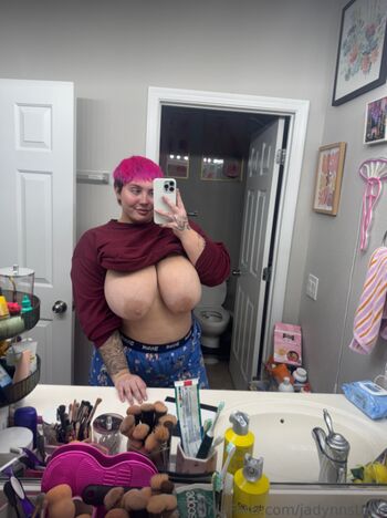 Jadynnstone