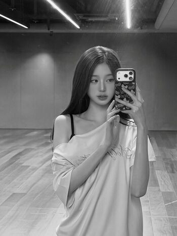 Jang Won-young