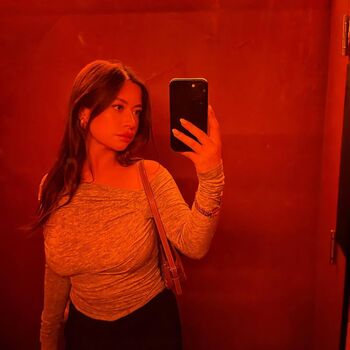 Full leaked Janine private photo