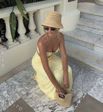 Full leaked Janni deler private photo