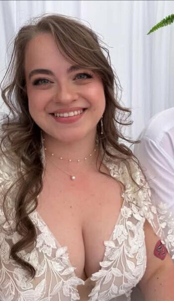 Full leaked Jasmine abrams private photo