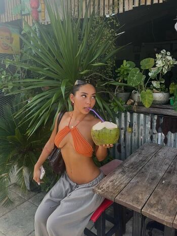 Full leaked Jasmine long page private photo