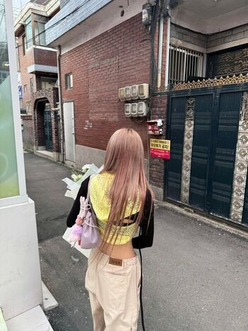 Full leaked Jeewon page private photo