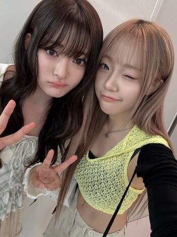 Full leaked Jeewon page private photo