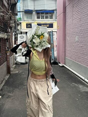 Full leaked Jeewon page private photo