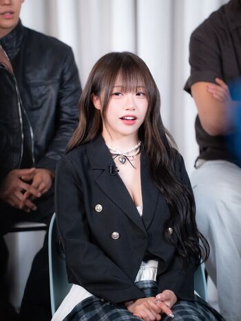 Full leaked Jeewon private photo