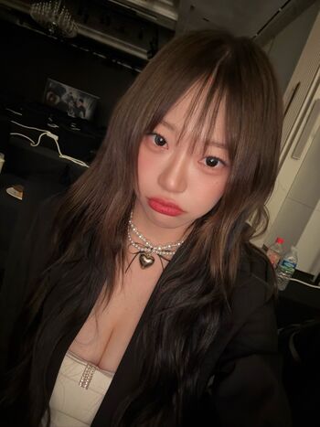 Full leaked Jeewon private photo