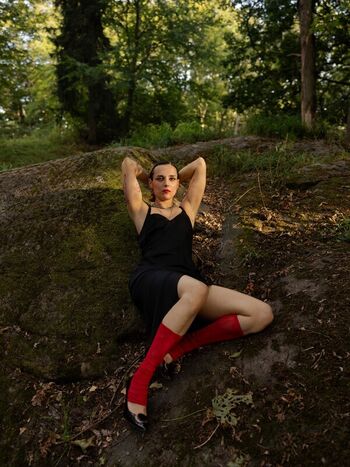Full leaked Jehnny beth private photo