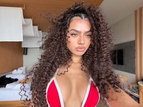 Leaked Tara yummy/ private photo viral onlyfans