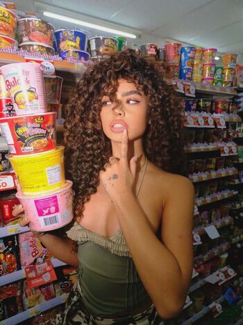 Leaked Aneet padda/ private photo viral onlyfans