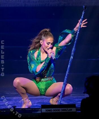 Full leaked Jennifer lopez private photo