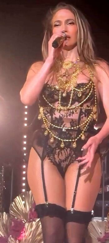Full leaked Jennifer lopez page private photo