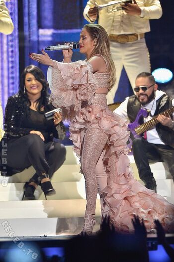 Full leaked Jennifer lopez page private photo