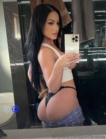 Full leaked Jennifer white page private photo