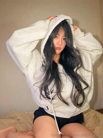 Full leaked Jenny hwang private photo