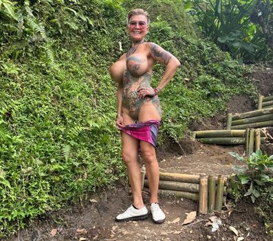 Full leaked Jennyphoenixx private photo