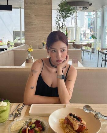 Full leaked Jeon jisu private photo
