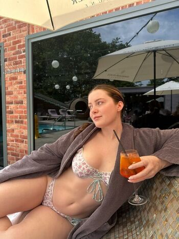 Full leaked Jess bell page private photo