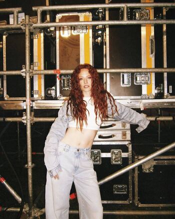 Jess Glynne