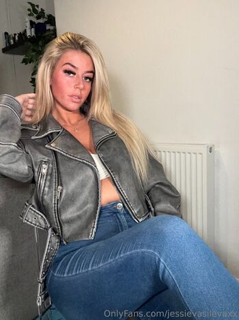 jessievasilevaxx