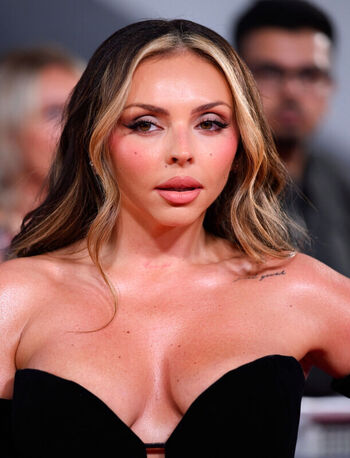 Full leaked Jesy nelson private photo