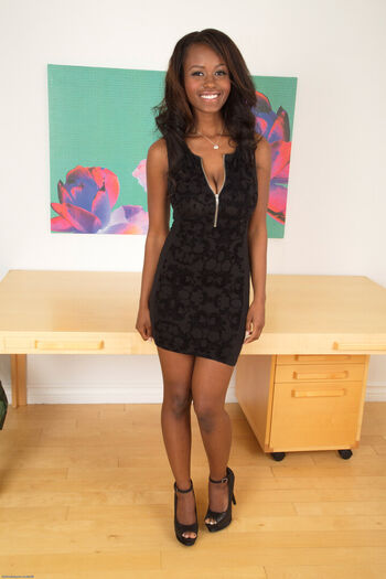 Full leaked Jezabel vessir private photo