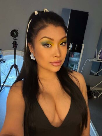 Full leaked Jiaoying summers private onlyfans photo