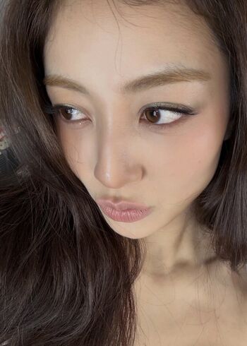 Full leaked Jihyo page private photo