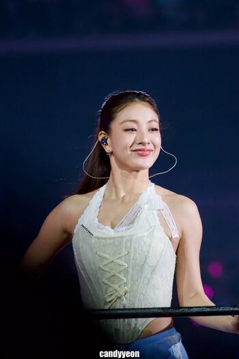 Full leaked Jihyo page private photo