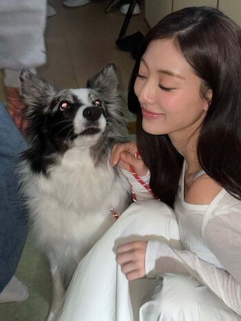 Full leaked Jihyo page private photo