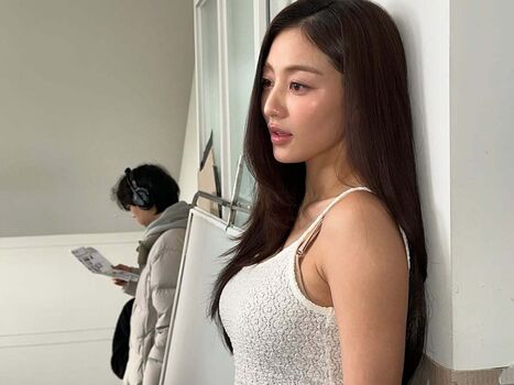 Full leaked Jihyo page private photo