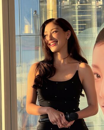 Full leaked Jihyo page private photo