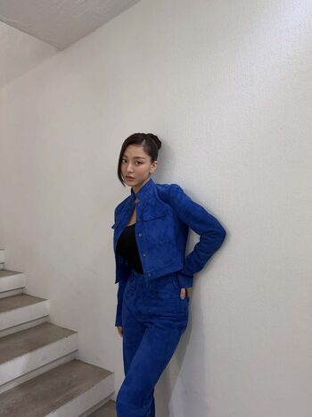 Full leaked Jihyo page private photo