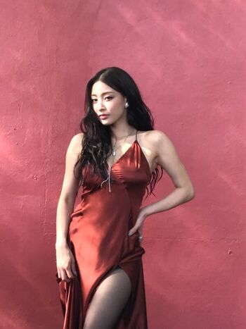 Full leaked Jihyo private photo