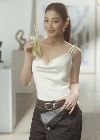 Full leaked Jihyo private photo