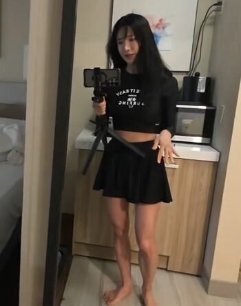 Full leaked Jinnytty page private photo
