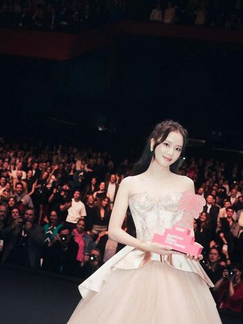 Full leaked Jisoo page private photo