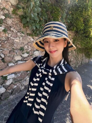 Full leaked Jisoo page private photo