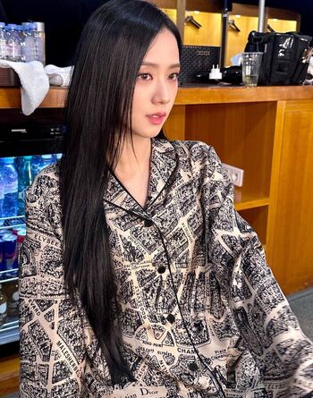 Full leaked Jisoo private photo