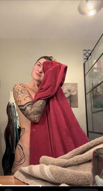 Full leaked Jnbr private photo