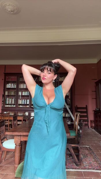 Full leaked Joelle page private photo